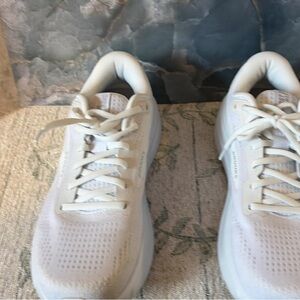 Brooks White Running Shoes